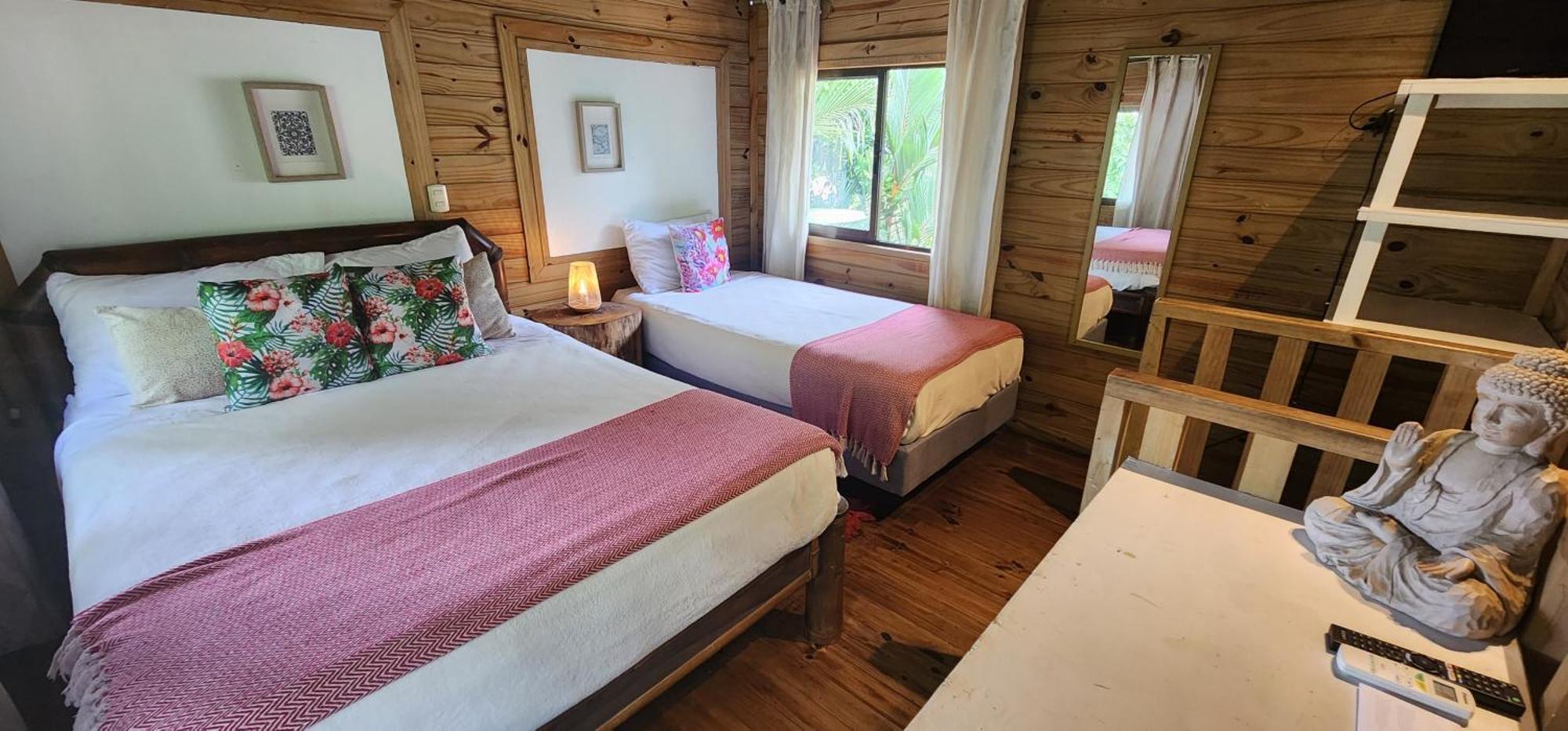 Boutique Hotel Y Spa Tangara Azul Ojochal Ngoại thất bức ảnh