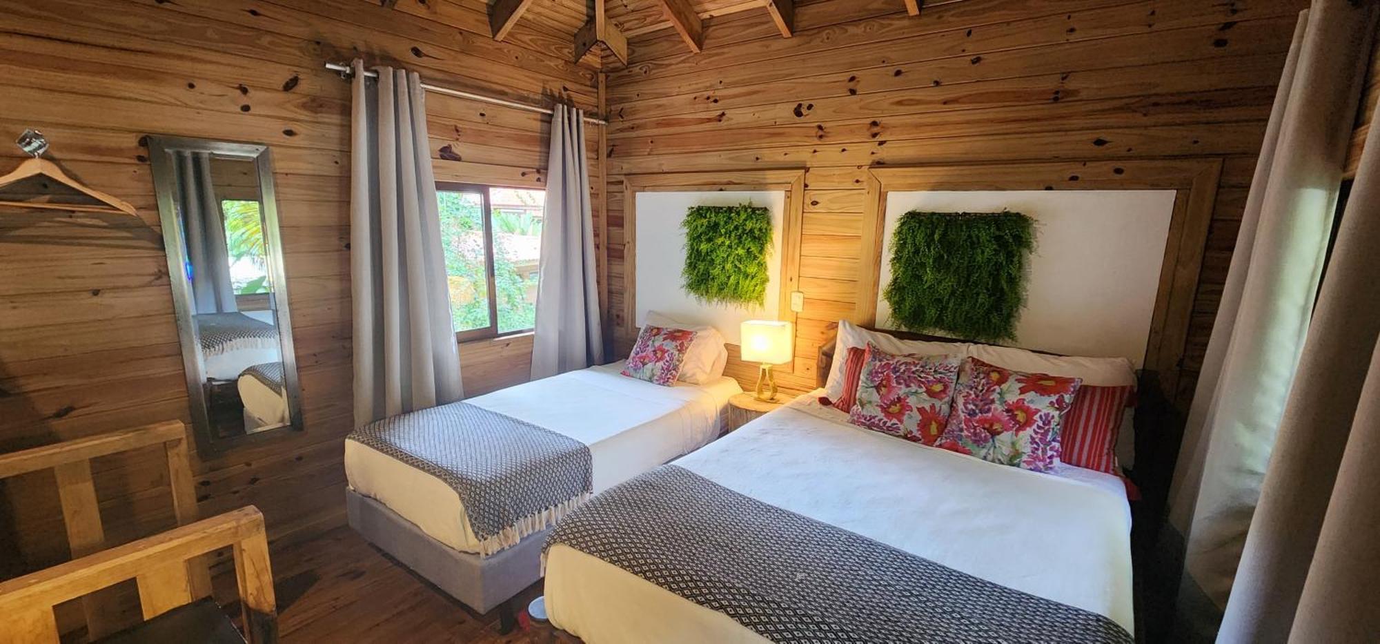 Boutique Hotel Y Spa Tangara Azul Ojochal Ngoại thất bức ảnh