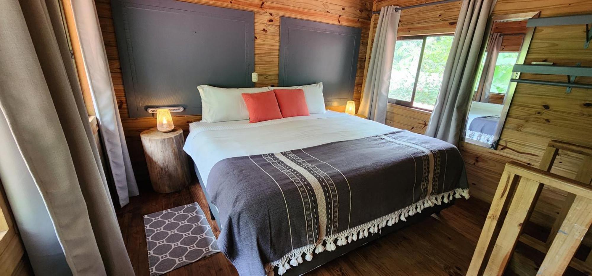 Boutique Hotel Y Spa Tangara Azul Ojochal Ngoại thất bức ảnh